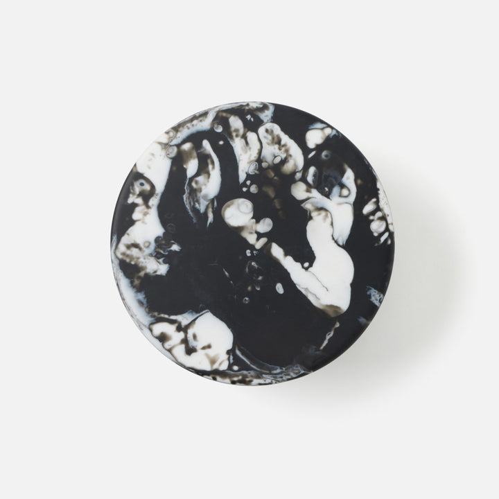 Hugo Black Swirled Cake Stand Resin Small