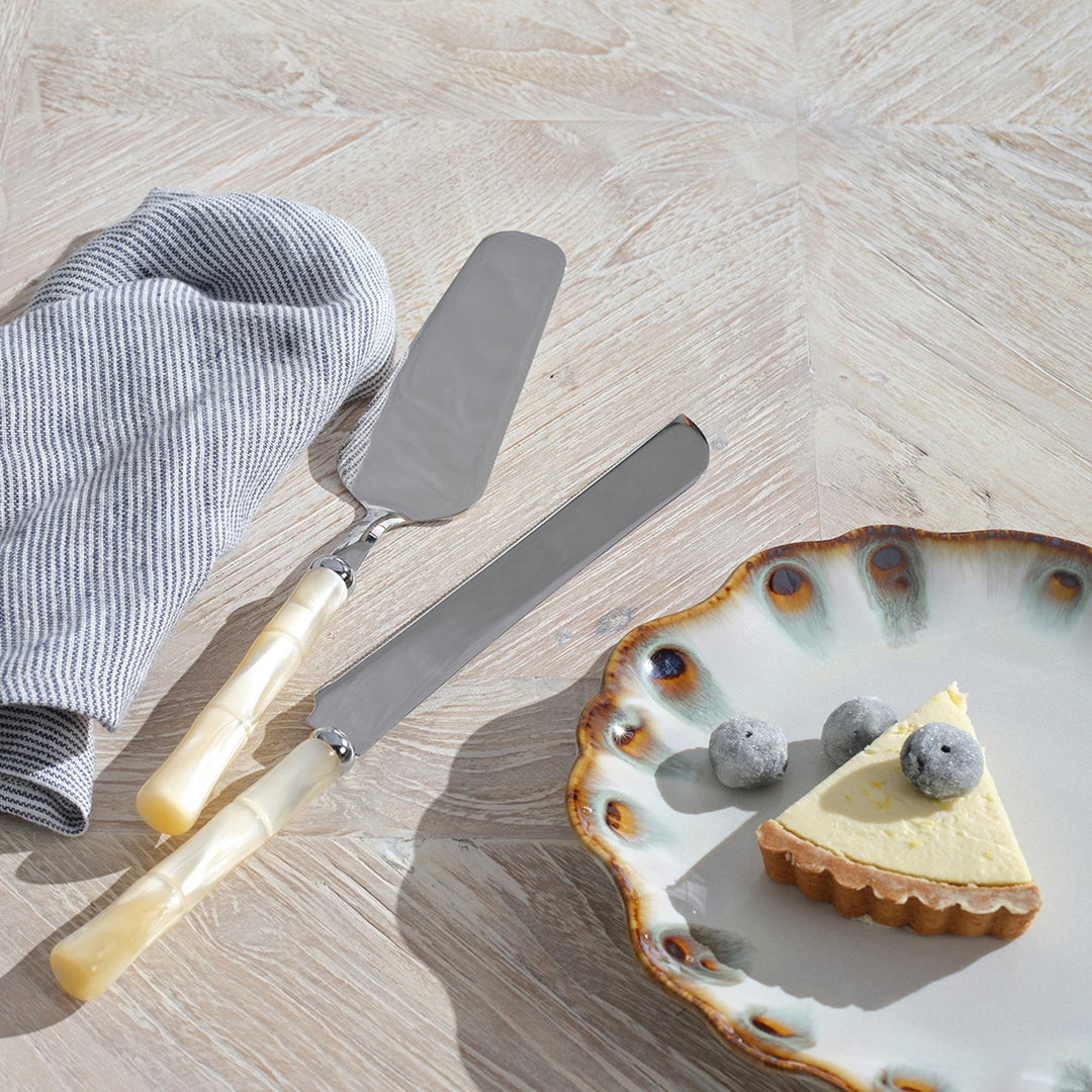 Lulu Ivory/Polished Silver Bamboo 2-Piece Cake Serving Set Acrylic/Stainless Steel Boxed