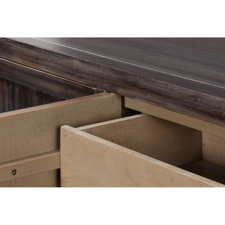 Details Credenza