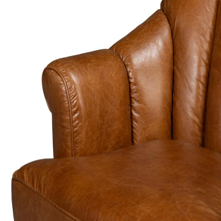 Scoth Swivel Chair In Distilled Leather