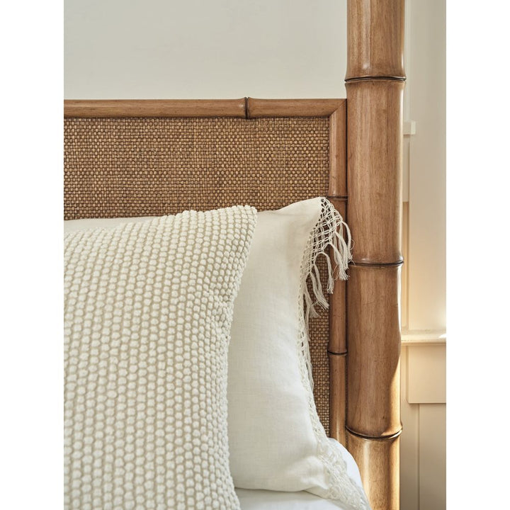 Islandia Canopy Bed 6/6 King - Sunwashed