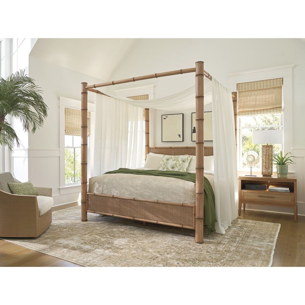 Islandia Canopy Bed 6/6 King - Sunwashed