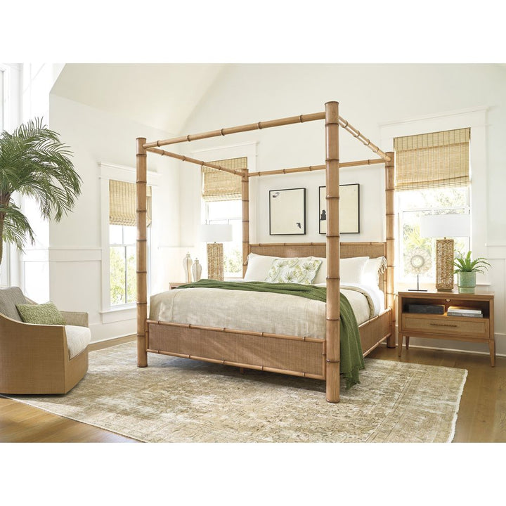 Islandia Canopy Bed 6/6 King - Sunwashed