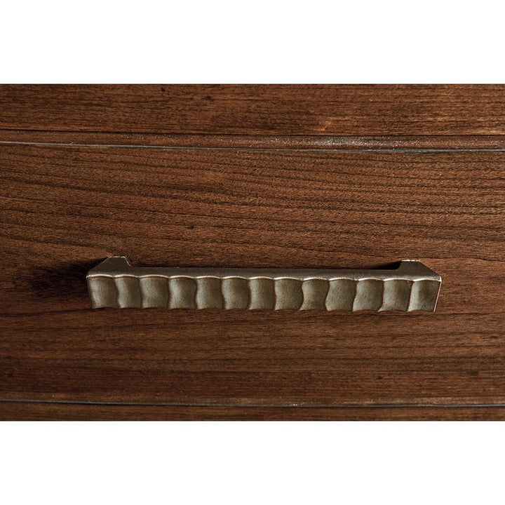 Radcliffe Dresser - Carrillo