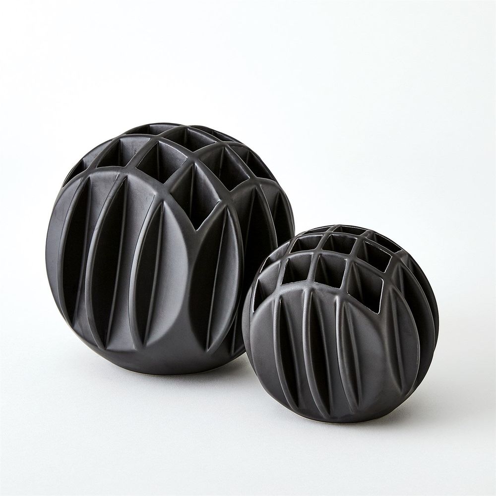 Bud Ball Vase-Matte Black-Sm