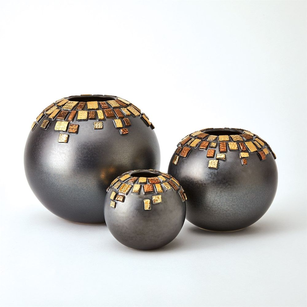 Vases Array Vase-Black Reactive-Sm