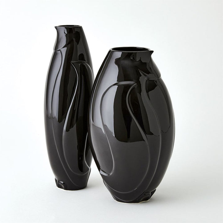 Penguin Vase-Black-Wide