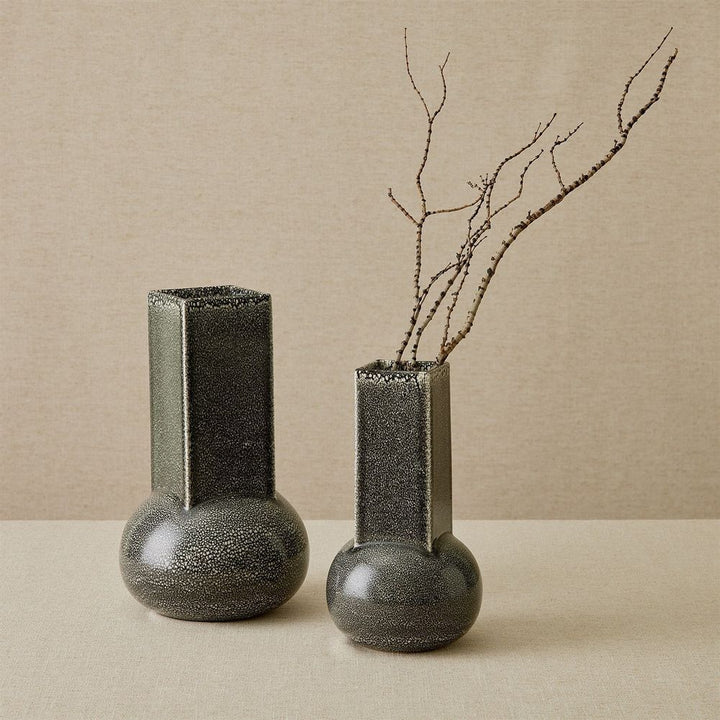 Crocus Vase-Reactive Black-Lg