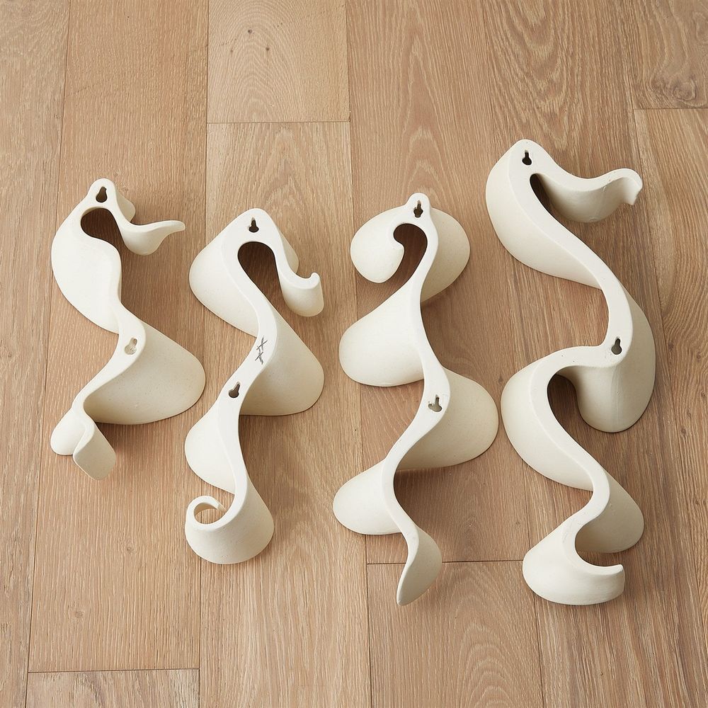 Tempest Wall Ribbon-White-XLg