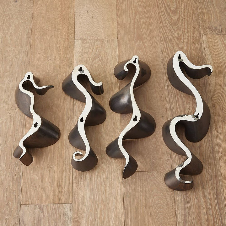 Tempest Wall Ribbon-Metallic-Lg
