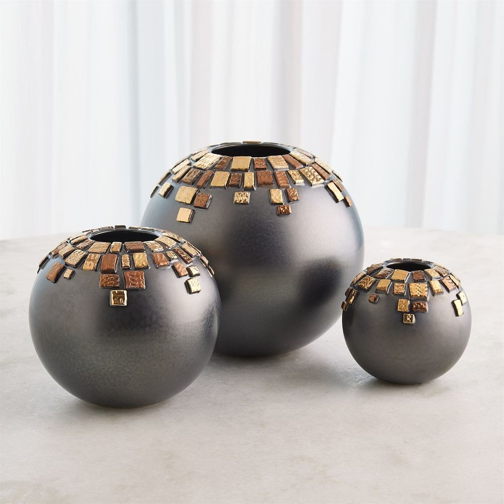 Vases Array Vase-Black Reactive-Sm