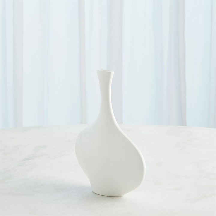 Silhouette Vase-White-Round