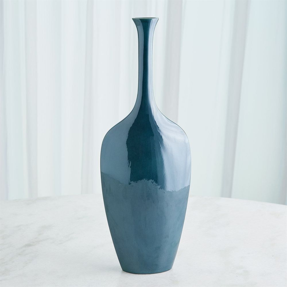 Silhouette Vase-Reactive Blue-Round