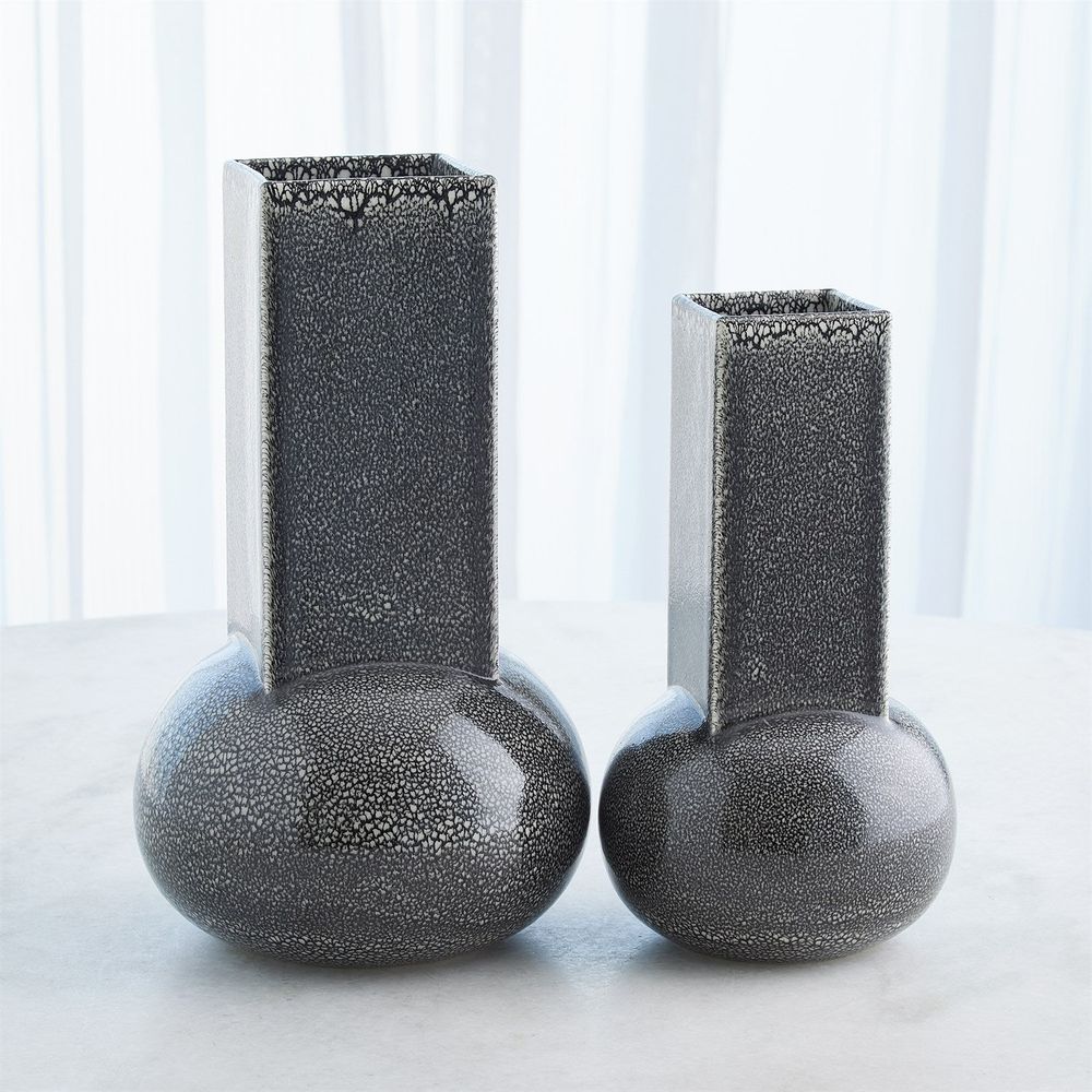 Crocus Vase-Reactive Black-Lg