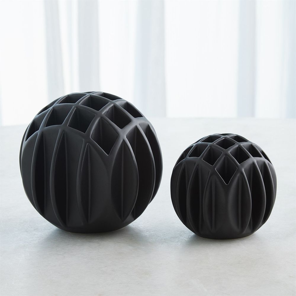 Bud Ball Vase-Matte Black-Sm