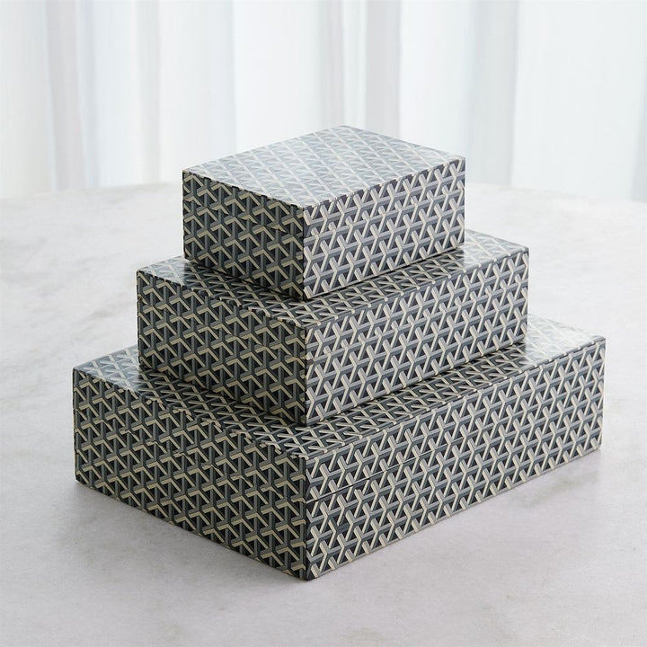 Boxes Interwoven Box-Med