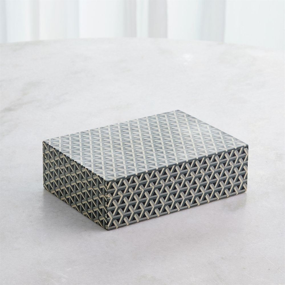 Interwoven Box-Med