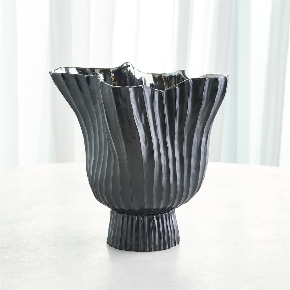 Folha Footed Vase-Black/Metallic-Lg