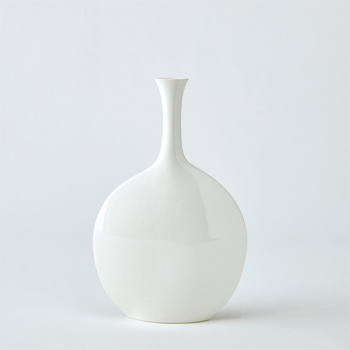Silhouette Vase-White-Round