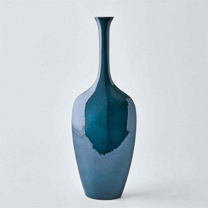 Silhouette Vase-Reactive Blue-Round