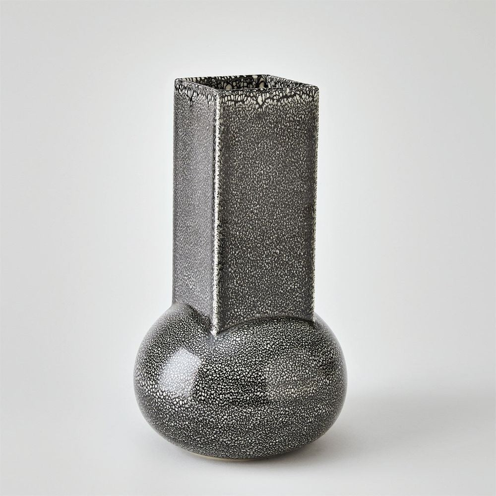 Vases Crocus Vase-Reactive Black-Lg