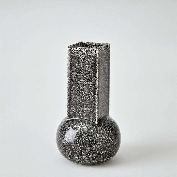 Vases Crocus Vase-Reactive Black-Lg