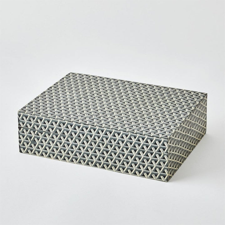 Interwoven Box-Med