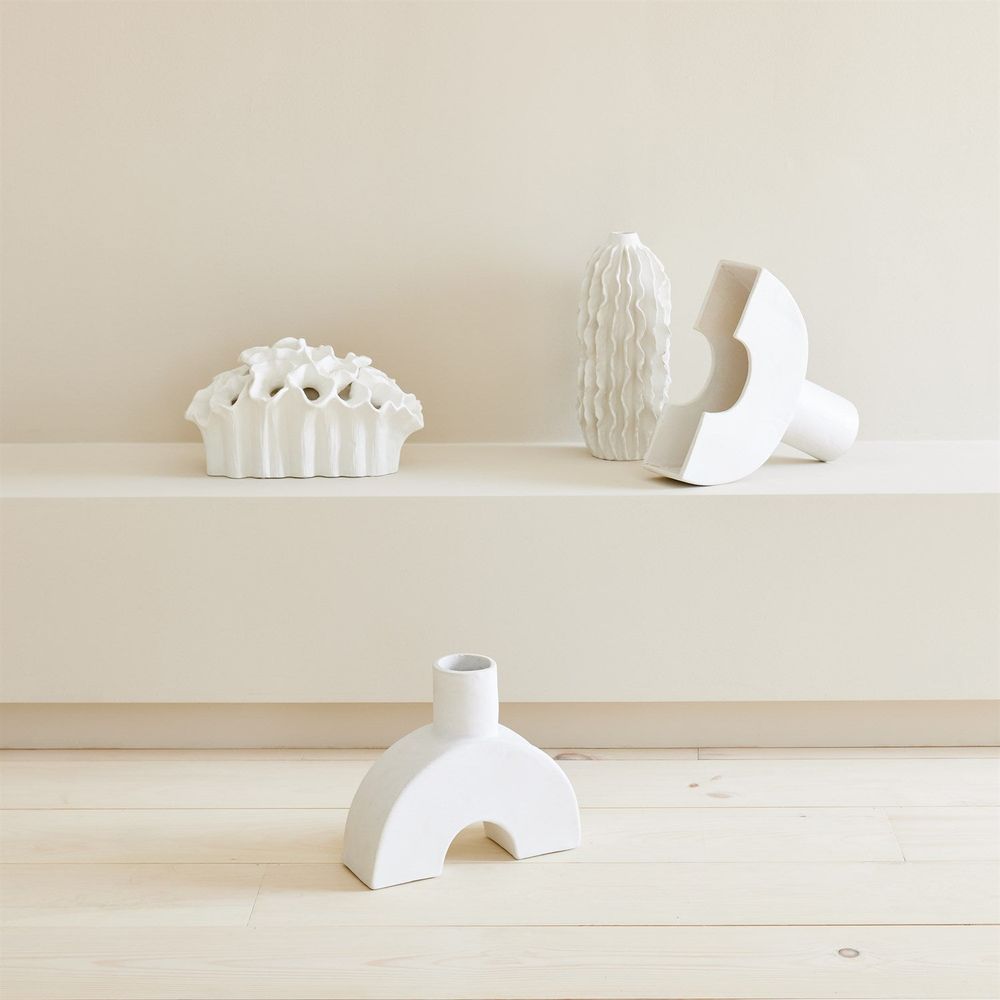 Flora Coral Bouquet-Matte White