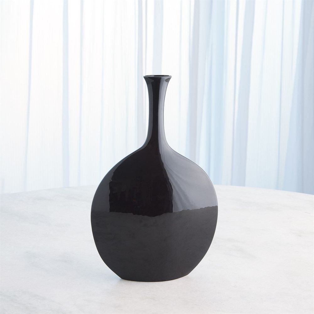 Silhouette Vase-Black-Round