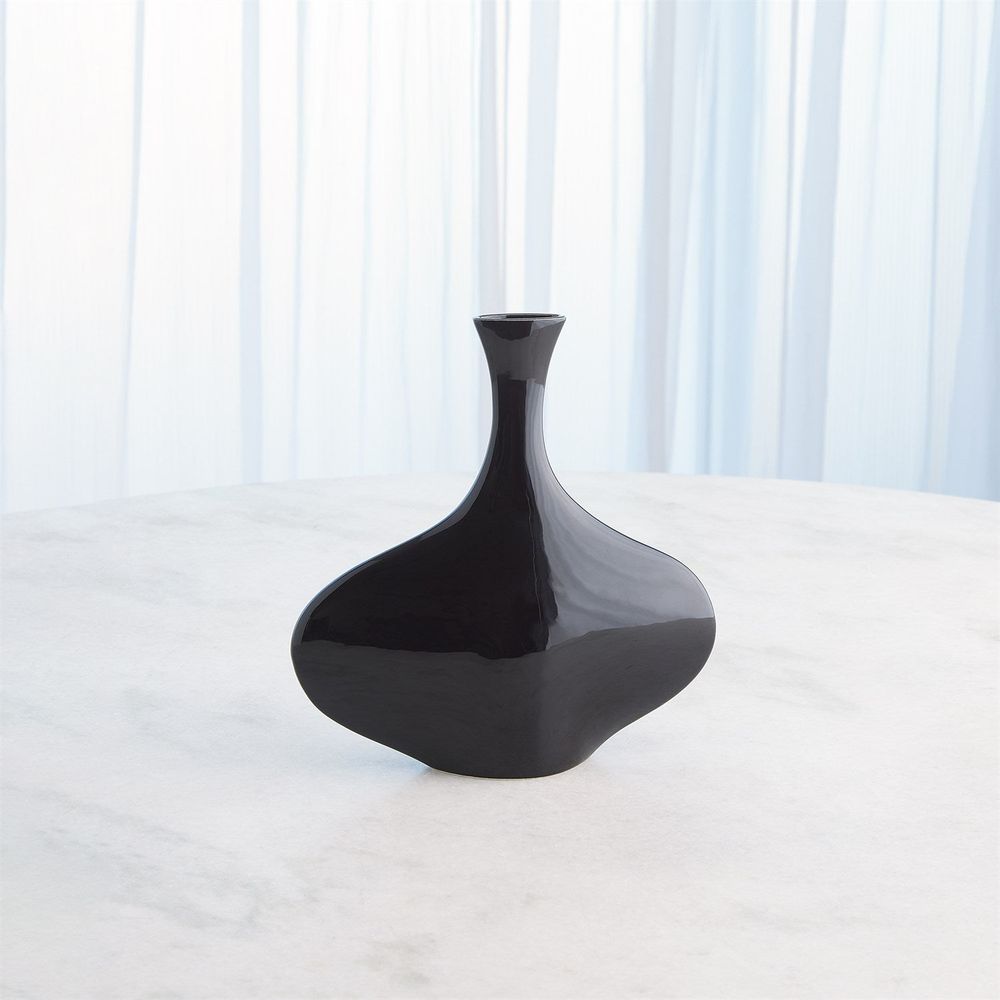 Silhouette Vase-Black-Round