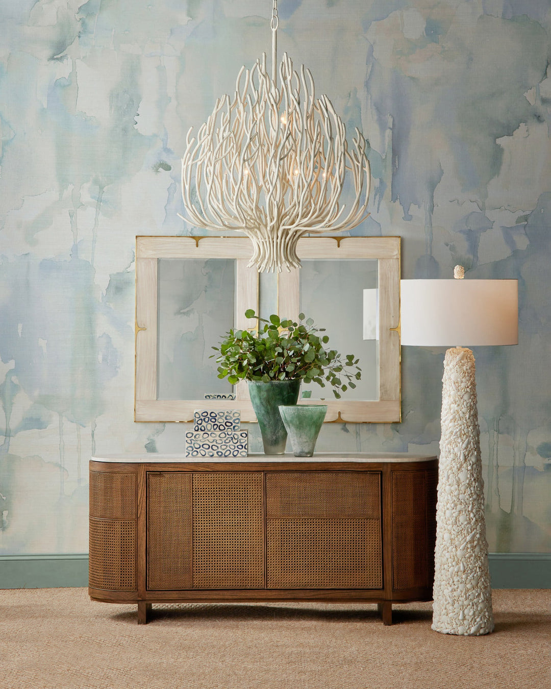 Floor Lamps Turbinella White Floor Lamp