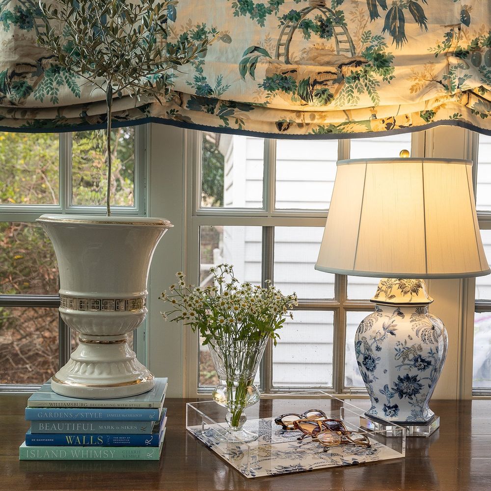 Decorative Objects Palace Fret Urn