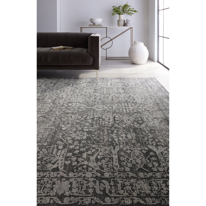 Jaipur Living Elvira Floral Gray/ Cream Area Rug (5'3"X7'6")