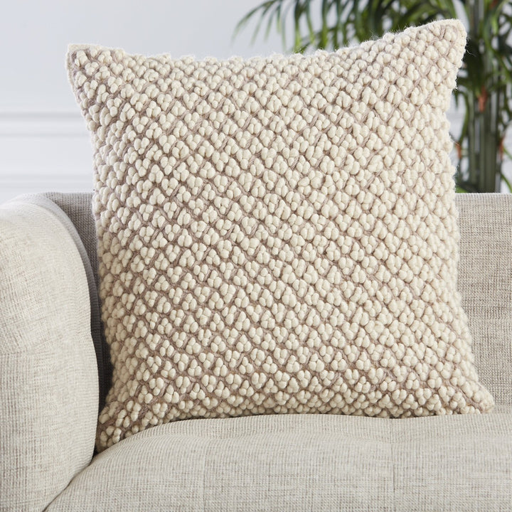 Jaipur Living Madur Textured Light Taupe/ Ivory Poly Fill Pillow (22" Square)