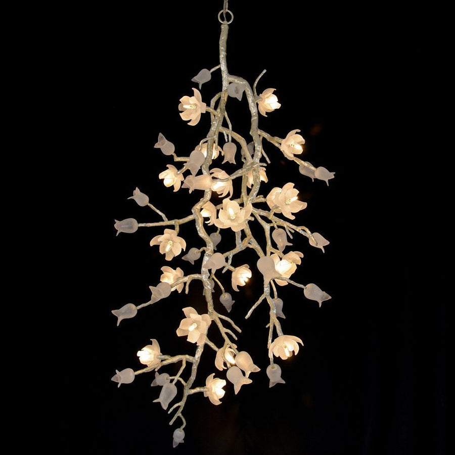 Chandeliers Churippu Magnolia & Tulip Glass Silver Leaf Vertical Twenty-One Light Chandelier - Silver