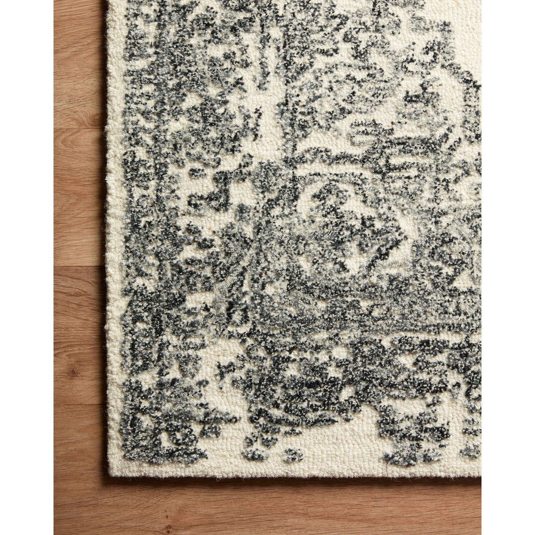 Magnolia Home By Joanna Gaines x Loloi Annie White / Black 2'-6" x 7'-6" Runner Rug