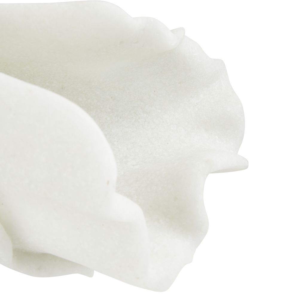 Novaklyn Sculpture - White
