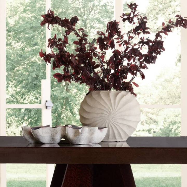 Decorative Objects Lorenzo Centerpiece - Gray
