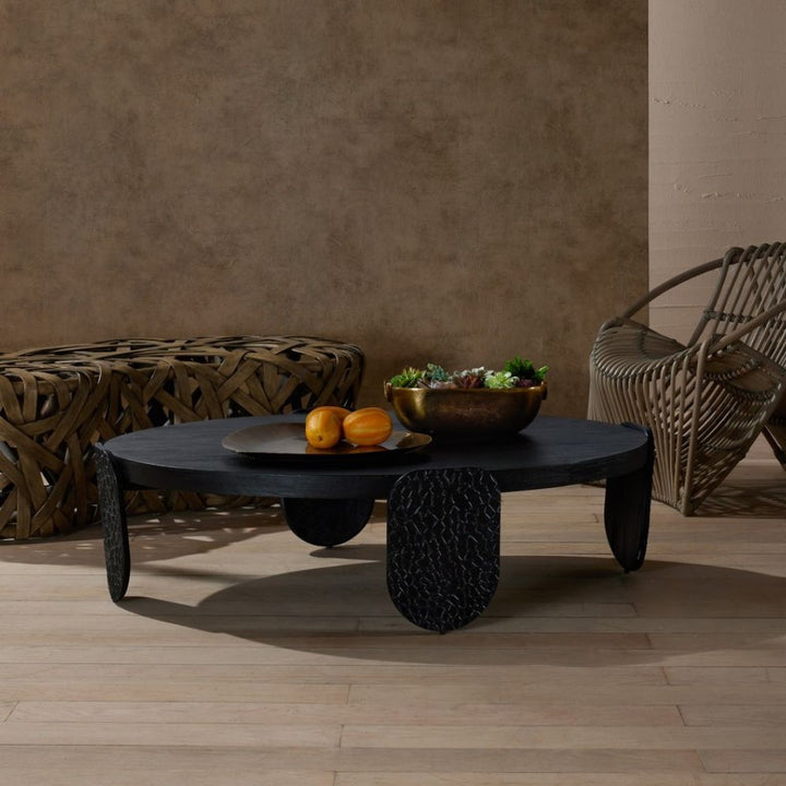 Decorative Objects Quorin Centerpiece - Gold