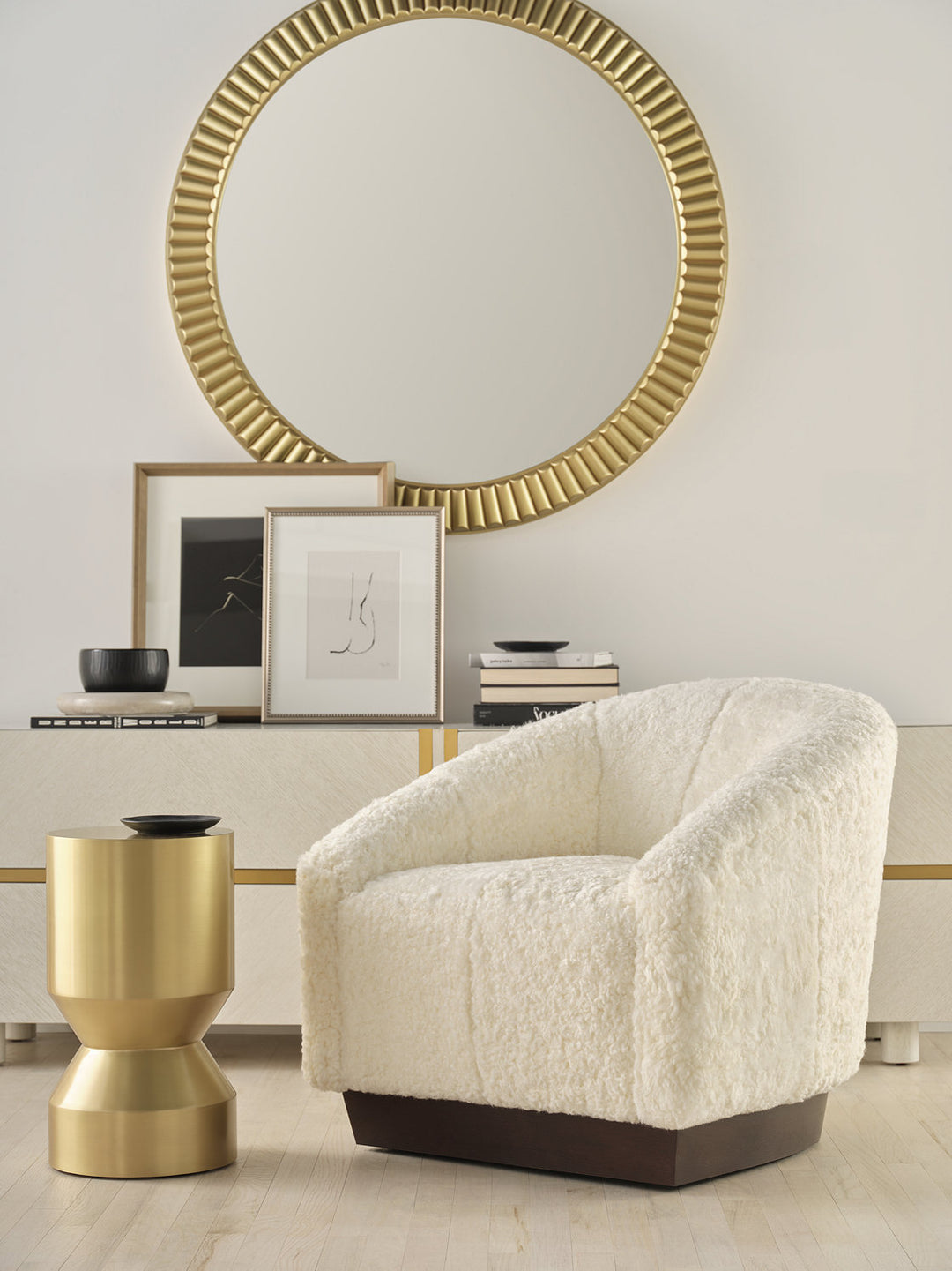 Mae Spot Table