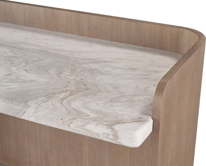 Ali Desk