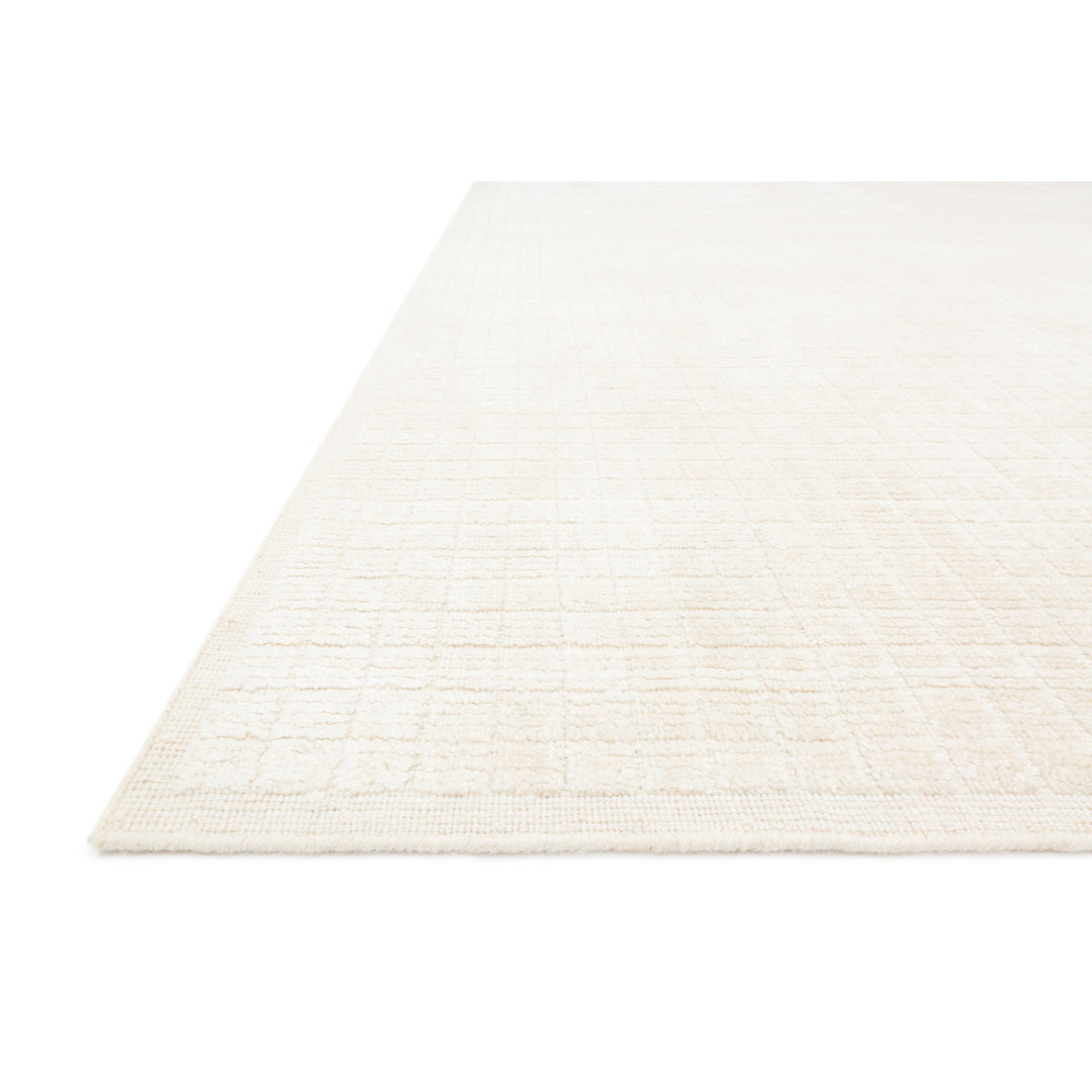 Loloi Beverly Ivory 4'-0" x 6'-0" Accent Rug