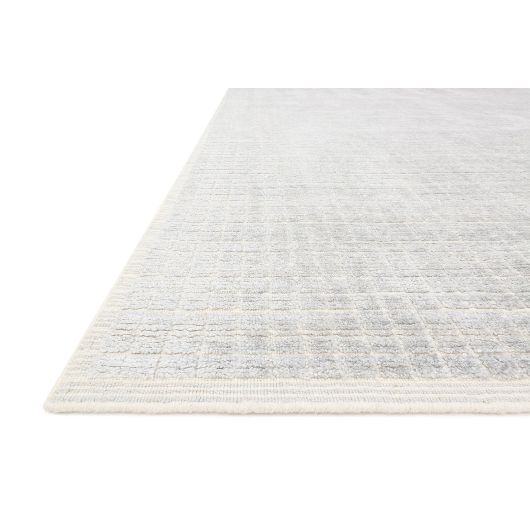 Loloi Beverly Silver / Sky 5'-6" x 8'-6" Area Rug