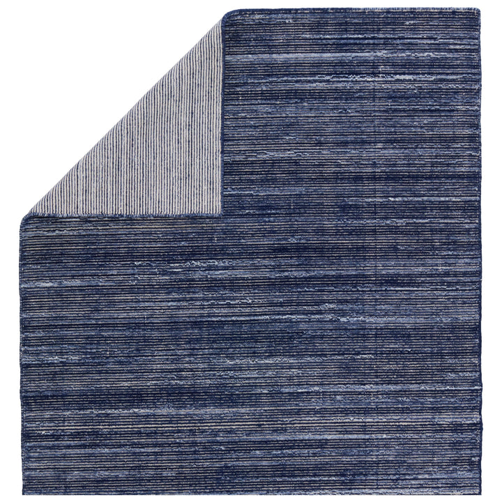 Everen Indoor/ Outdoor Solid Navy/ Cream Area Rug (2'X3')