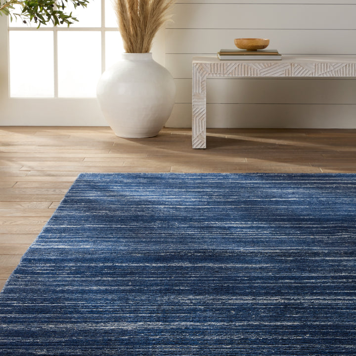 Everen Indoor/ Outdoor Solid Navy/ Cream Area Rug (6'X9')