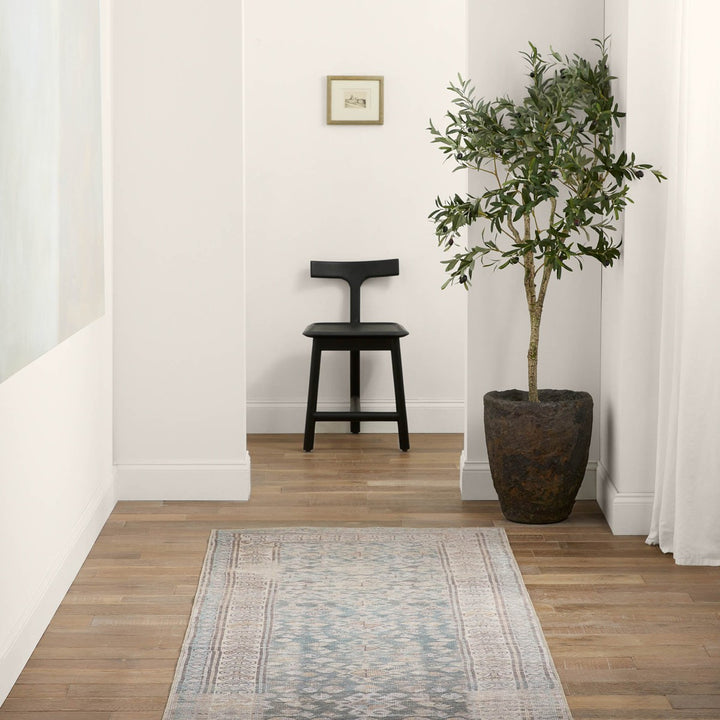 Vibe by Jaipur Living Oakley Medallion Gray/ Tan Area Rug (4'X6')