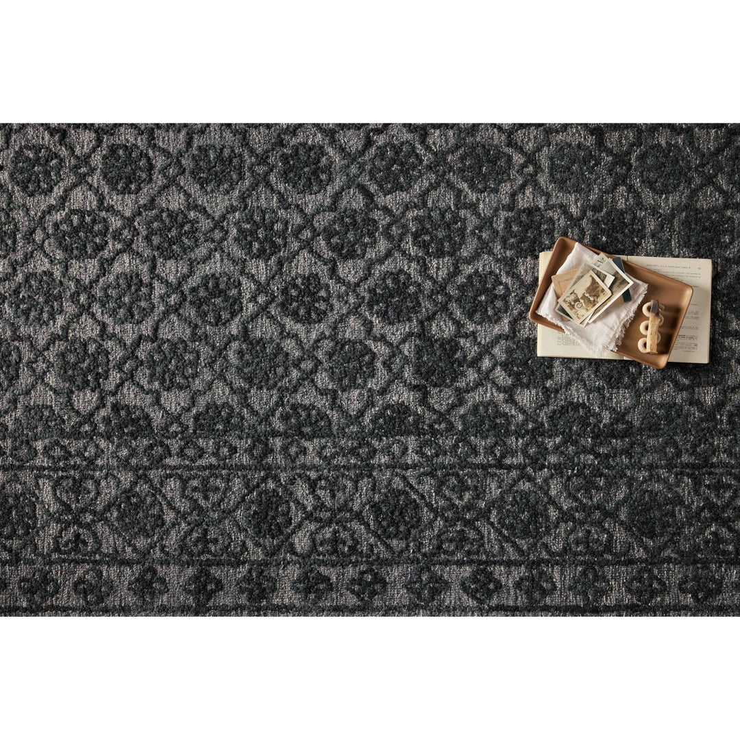 Loloi Cecelia Smoke / Dk. Grey 5'-0" x 7'-6" Area Rug