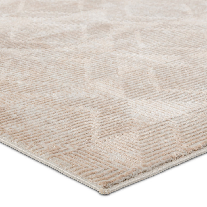 Jaipur Living Ottavia Geometric Light Gray/Beige Area Rug (5'3"X7'6")