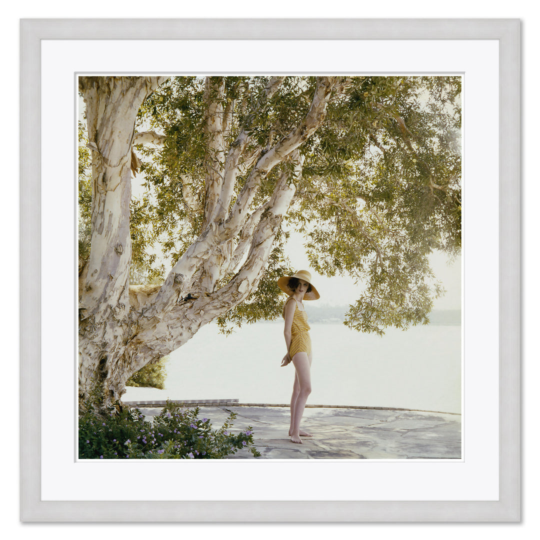 Glamour, "Model by Tree", Forlano Sante, January 1962 by Soicher Marin
