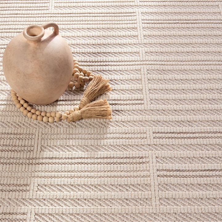 Vibe by Jaipur Living Quantum Indoor/Outdoor Striped Cream/ Beige Area Rug (2'X3')